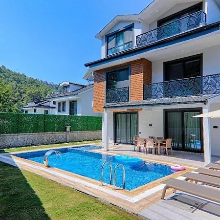 别墅 Twin Detached With Private Pool In Inlice, Goecek