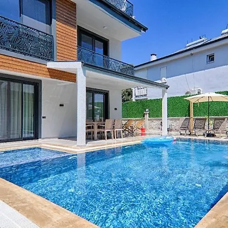 Twin Detached With Private Pool In Inlice, Goecek 费特希耶