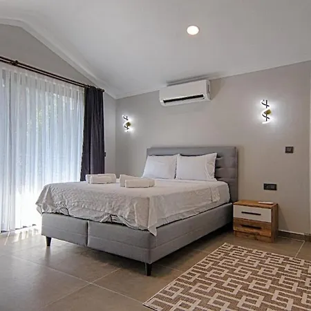 Twin Detached With Private Pool In Inlice, Goecek Villa *