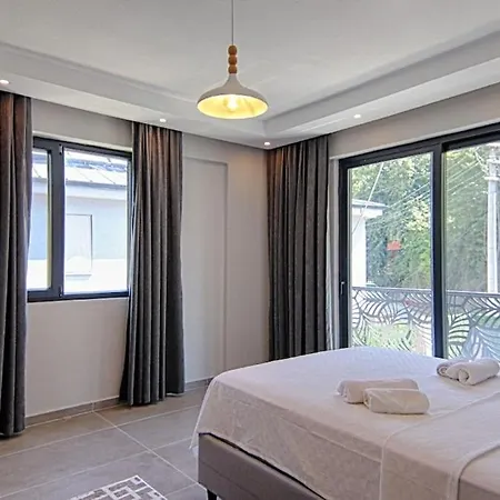 别墅 Twin Detached With Private Pool In Inlice, Goecek 费特希耶